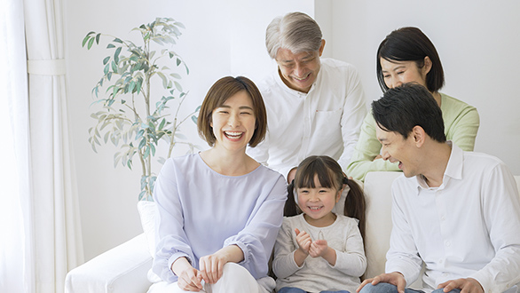 笑う家族