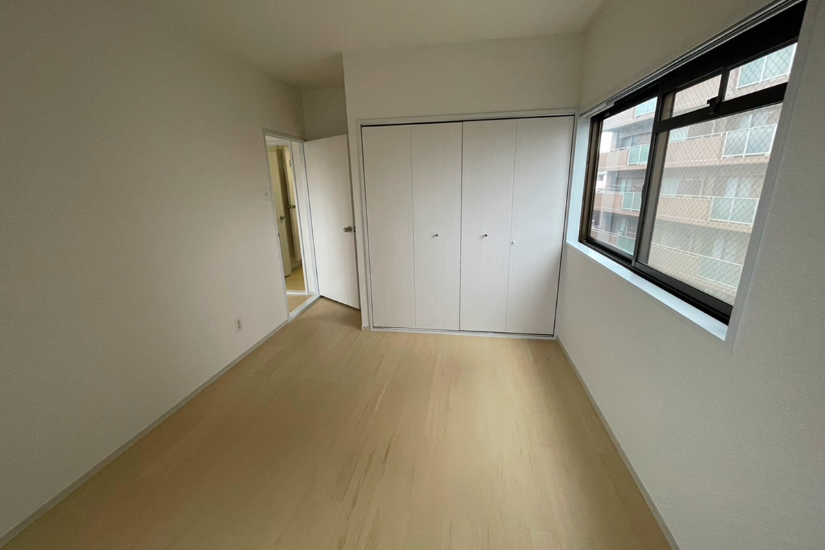 鉄骨造 3階建て1棟5戸