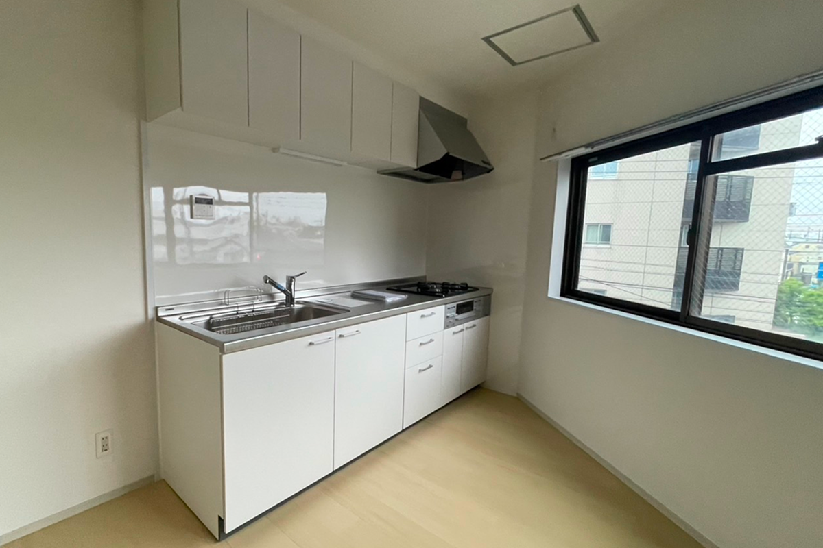 鉄骨造 3階建て1棟5戸